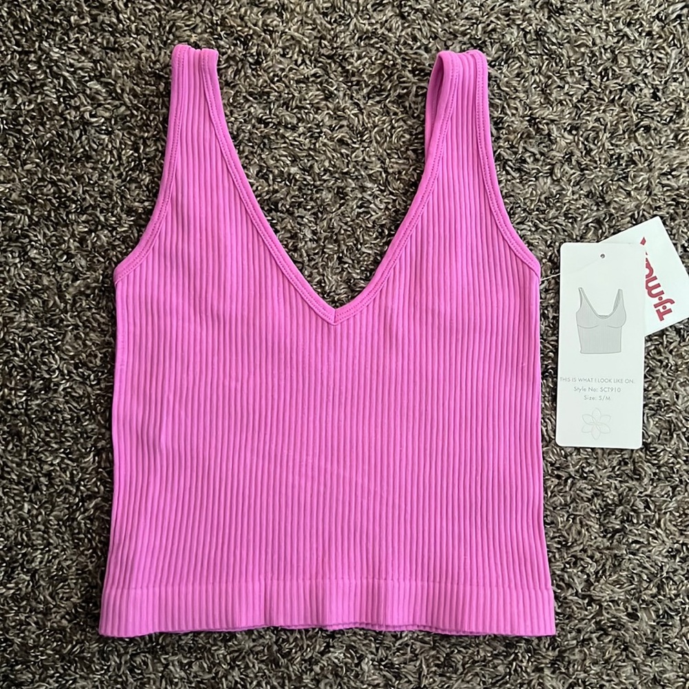 Aura pink ribbed tank top